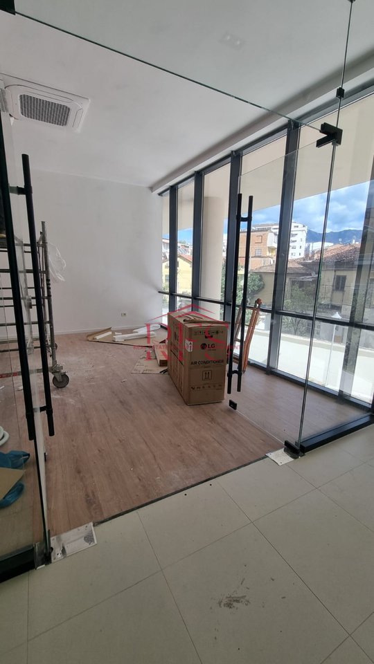 Business premises for rent in Tirana!