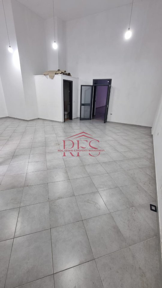BUSINESS SPACE FOR RENT 120M2