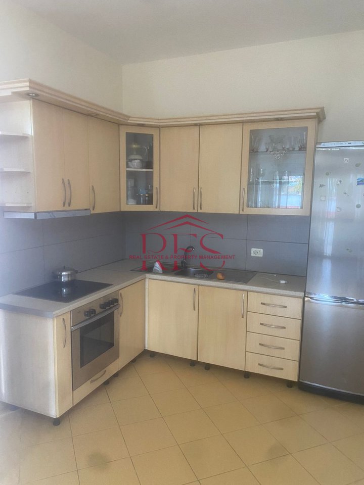 📍 For Rent Entrance 2+1 – in Porcelan near UET (Private House)