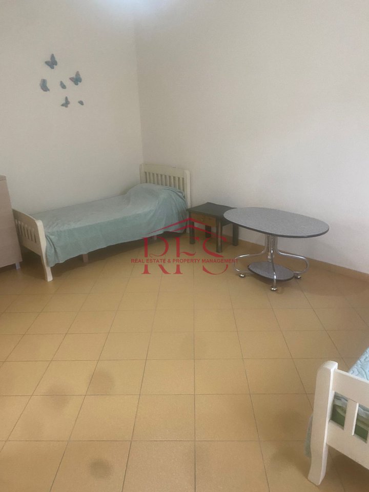📍 For Rent Entrance 2+1 – in Porcelan near UET (Private House)