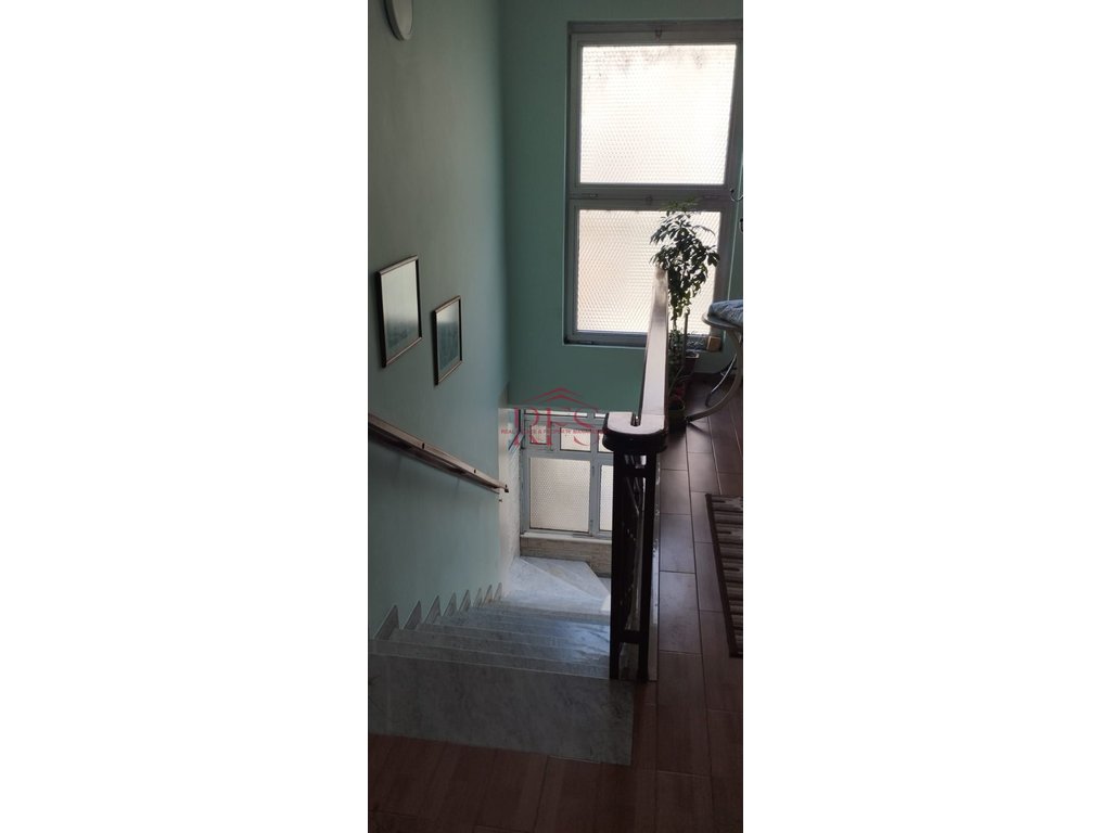 Gallery 01