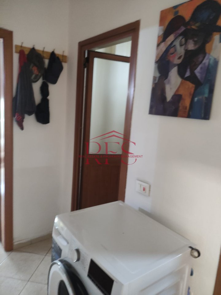 🏡 Jepet me qira kati i tretë i një vile trekatëshe prane SIRI KODRA