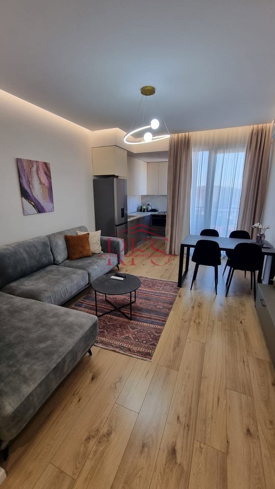 2+1 ME QERA TE RRUGA KOSOVAREVE