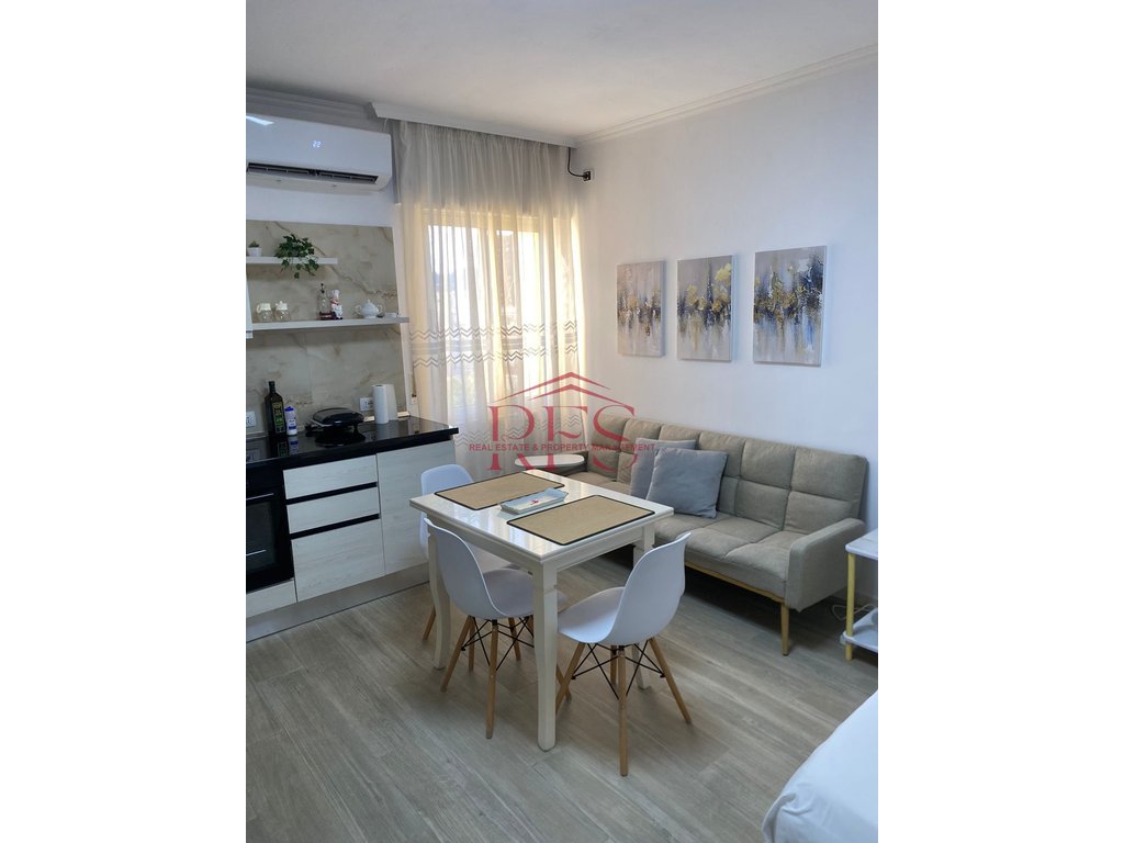 Gallery 01