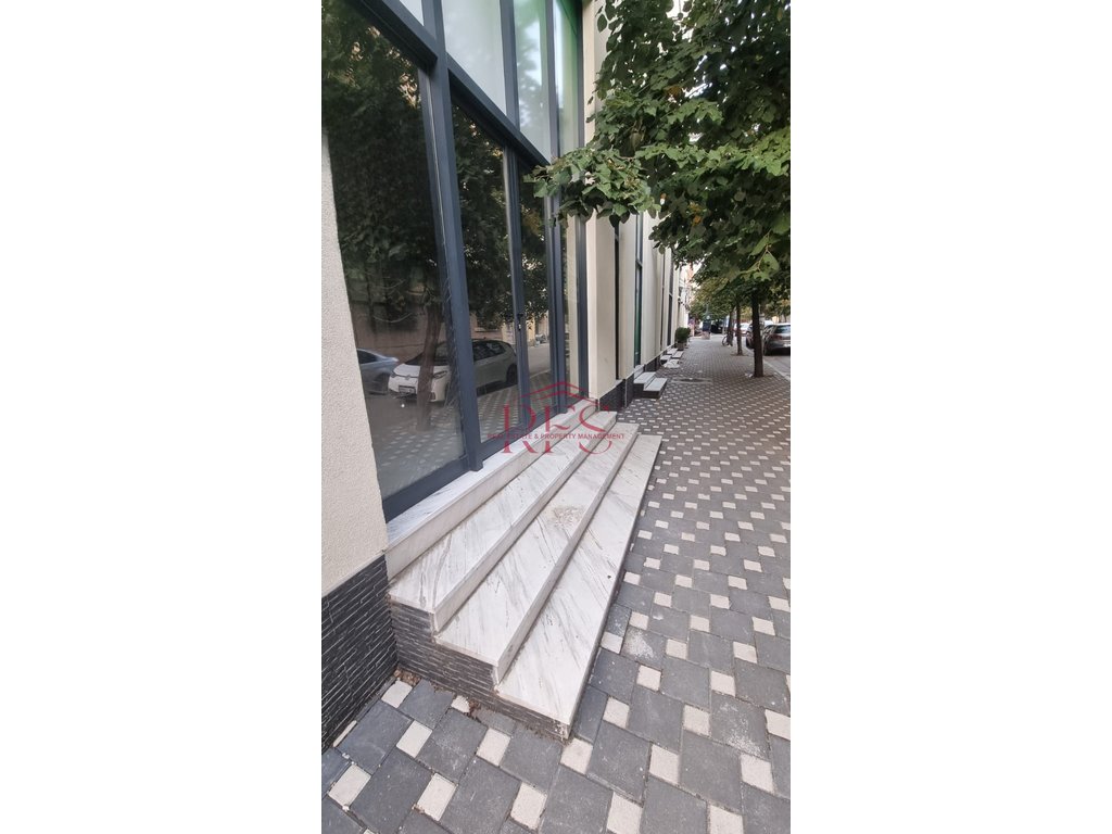 Gallery 01