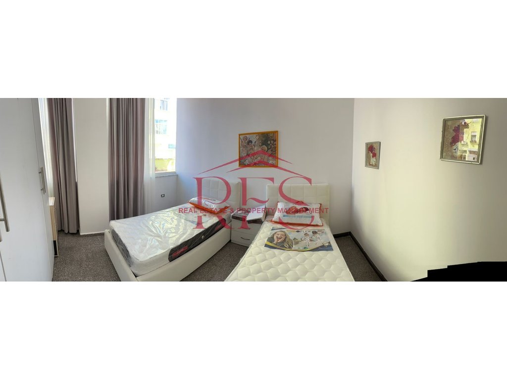 Gallery 01