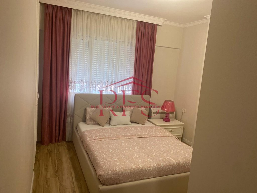 Gallery 01