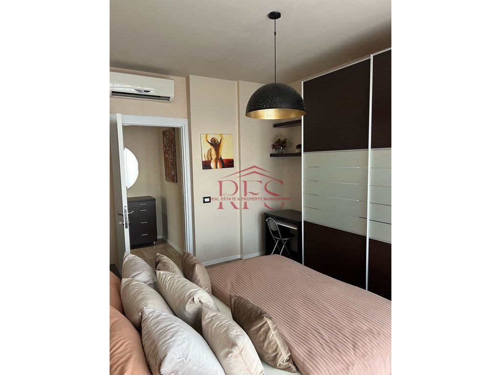 Gallery 01