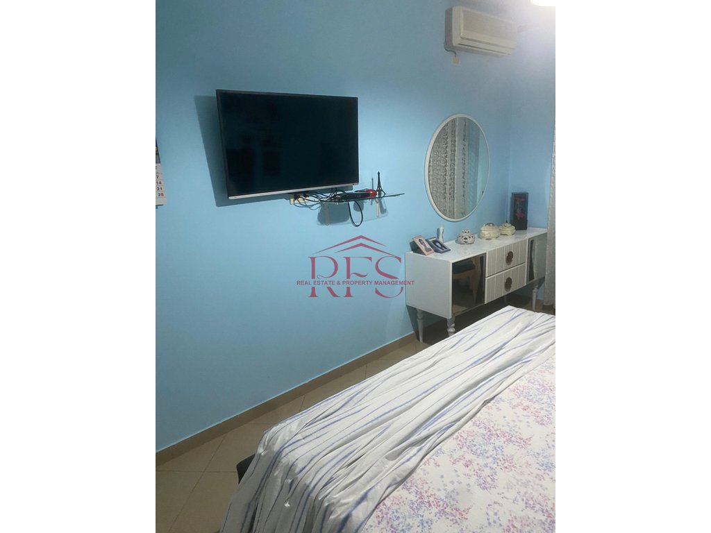 Gallery 01
