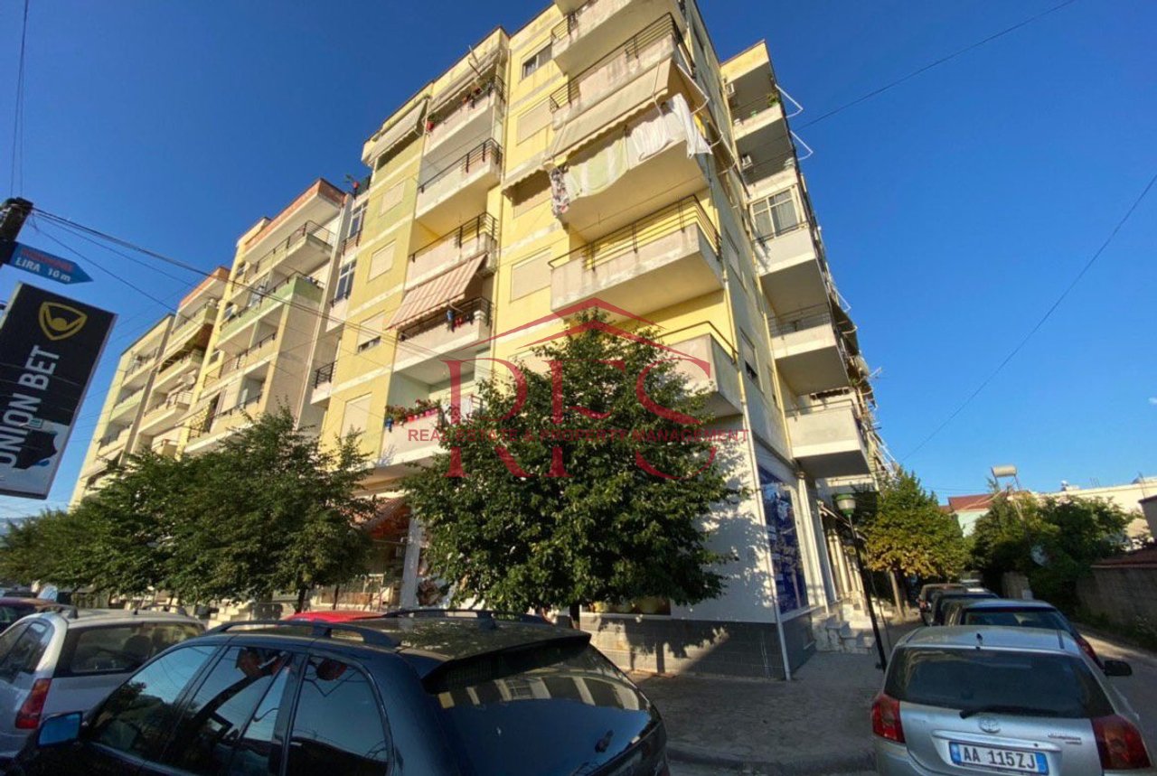 For Rent: 64 m² Commercial Space + Outdoor Areas in Fushë Mezez.