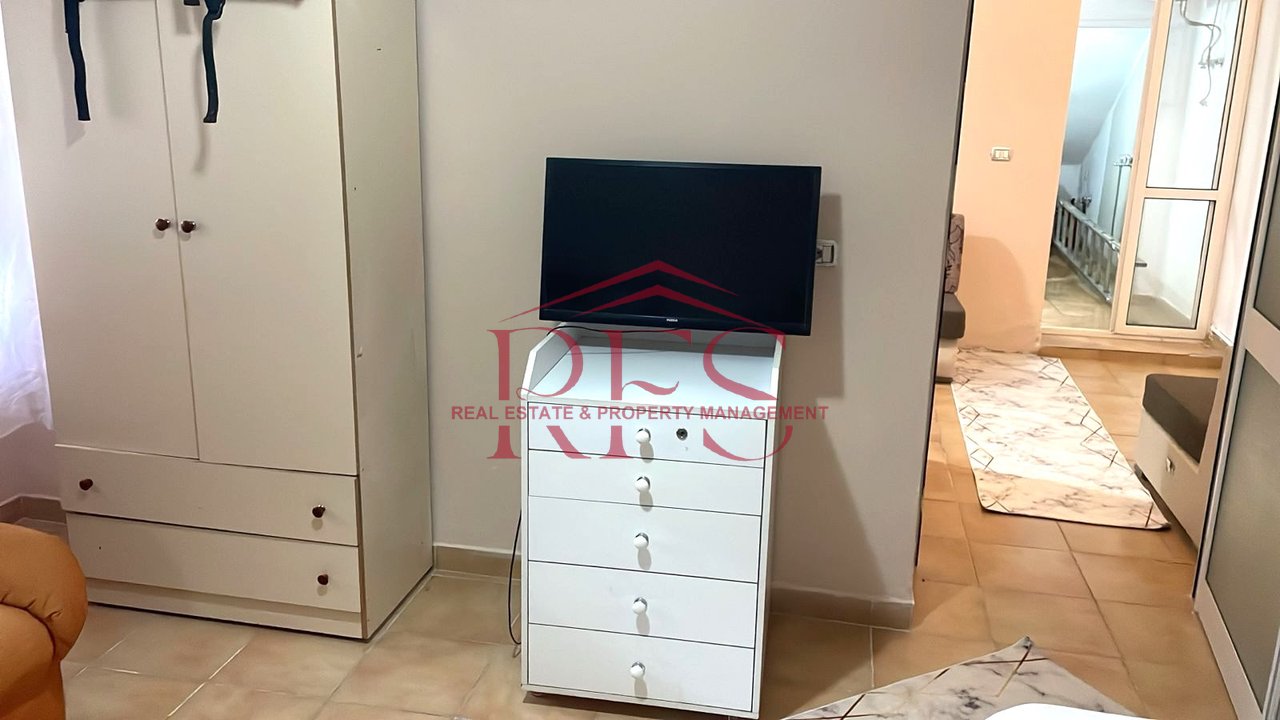 🏠 In affitto 1+1 ingresso a Xhamllik, 600 Euro