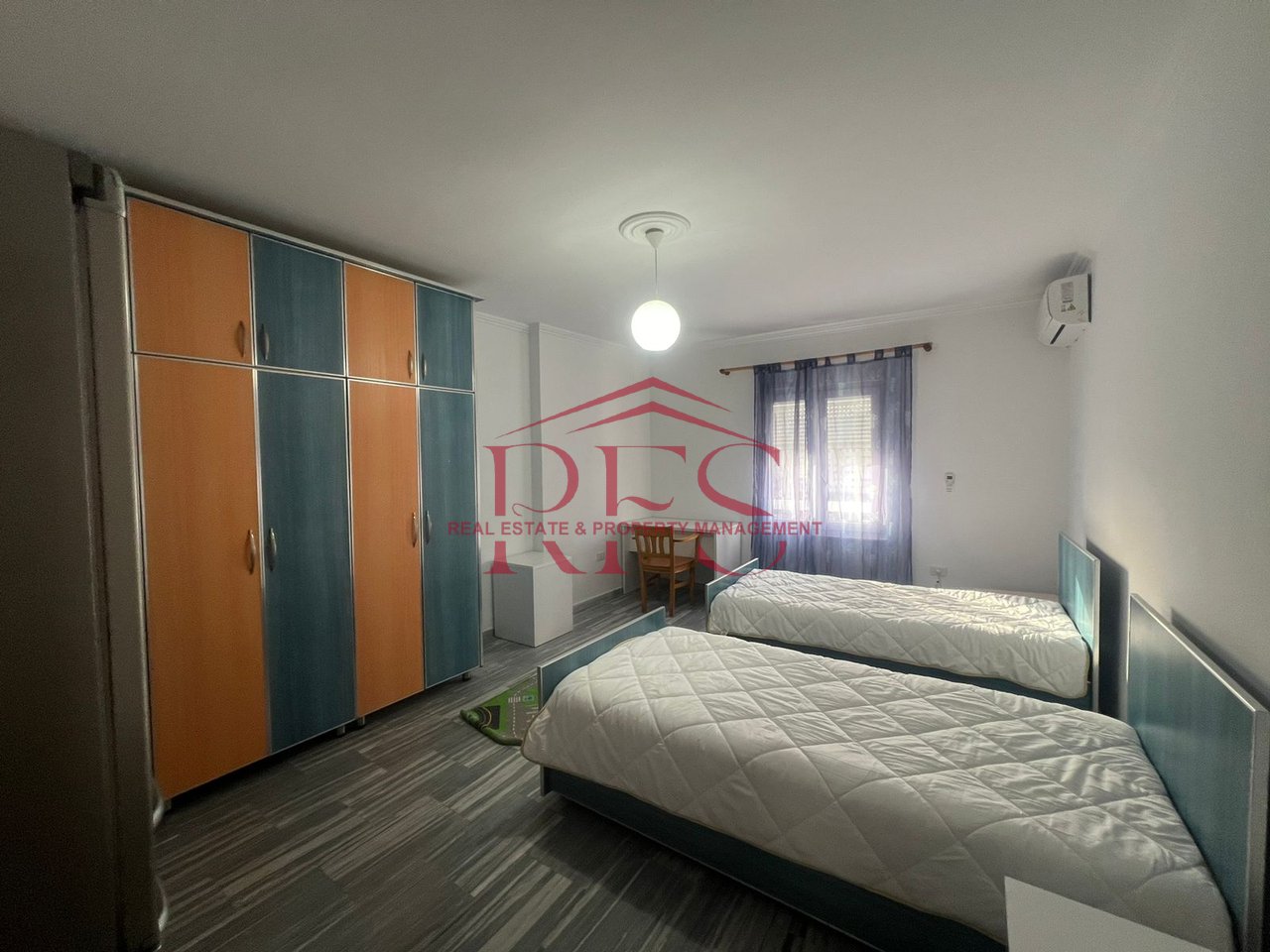 Jepet me qira apartament 2+1 per 4 persona , Kati 6, 600 € ne Laprake, prane Hotel Relax , Rruga Dritan Hoxha