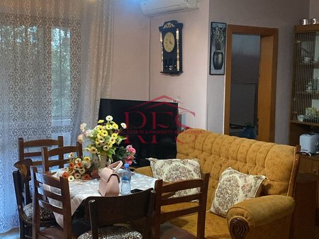 Jepet me Qira Apartament 2+1, i mobiluar ne Ali Dem tek BKT