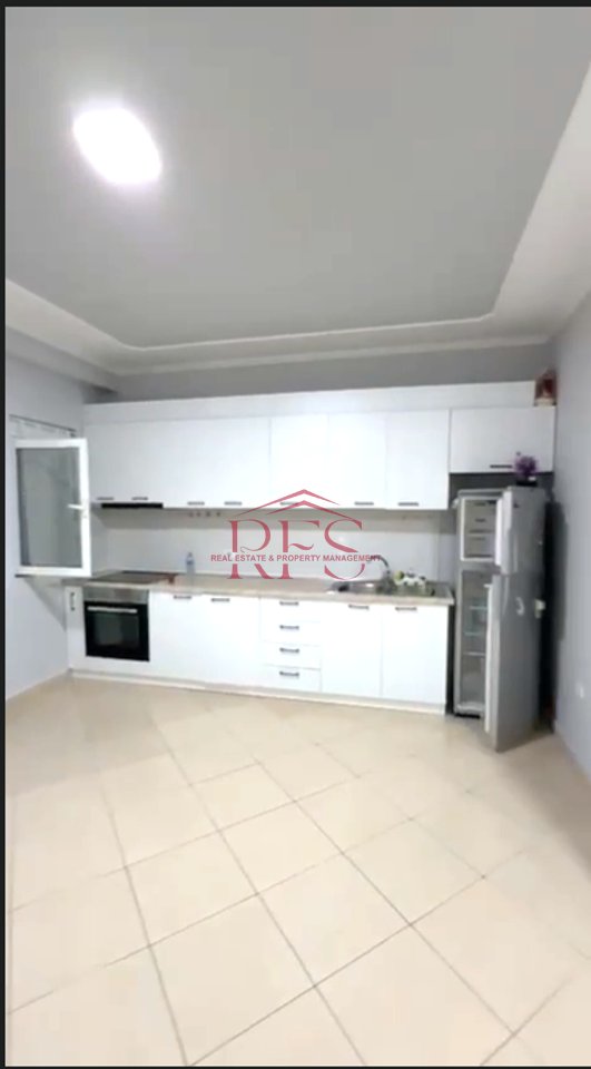 Appartamento 2+1+Balcone in affitto, 4° piano, 500 €, Via 4 Deshmoret, Selvia, Via Dibres