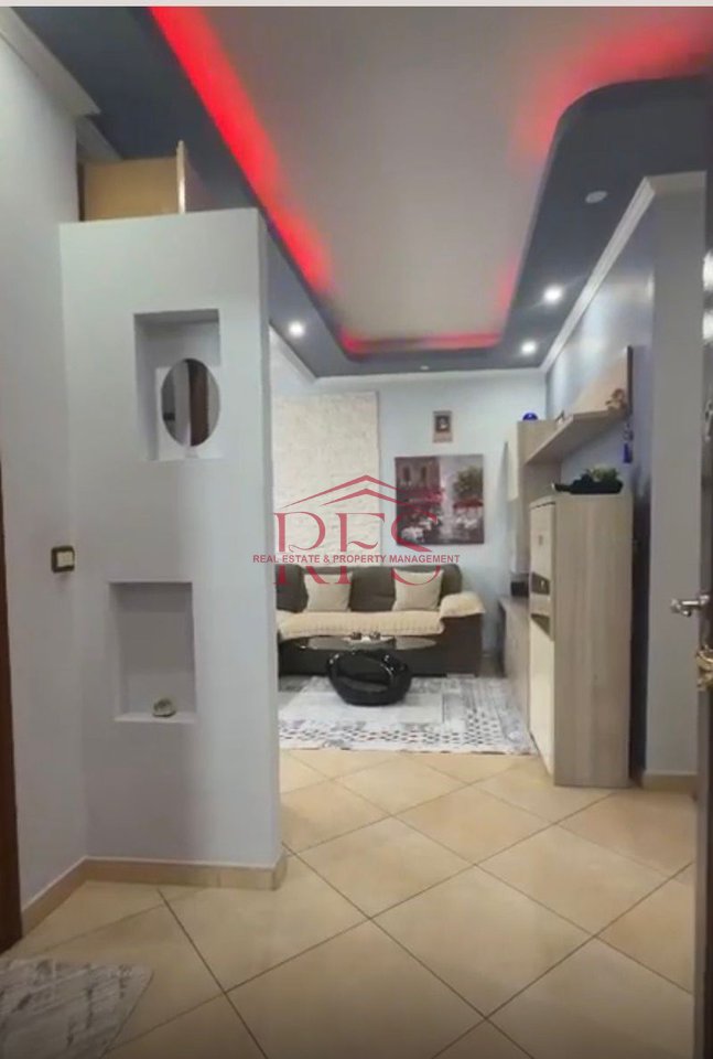 🏠 APPARTAMENTO 2+1 IN AFFITTO VICINO AGLI OSPEDALI QSUT, TIRANA