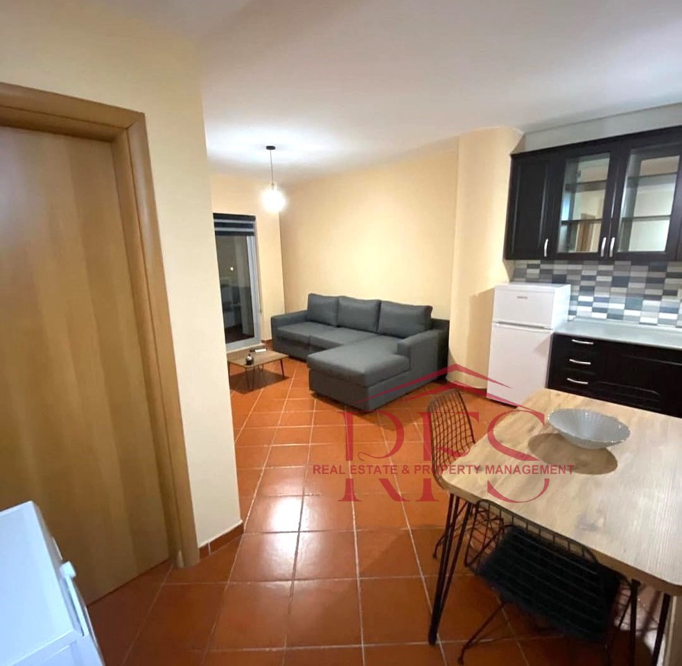 CASA IN AFFITTO 1+1 IN VIA IRFAN TOMINI, VICINO ALL'EDIFICIO CON LA FRECCIA