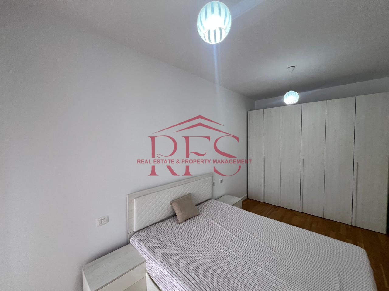 🔥 OKAZION 🔥 SHITET APARTAMENTI 2+1+2 NE ASTIR TEK KOMPLEKSI MOLLA