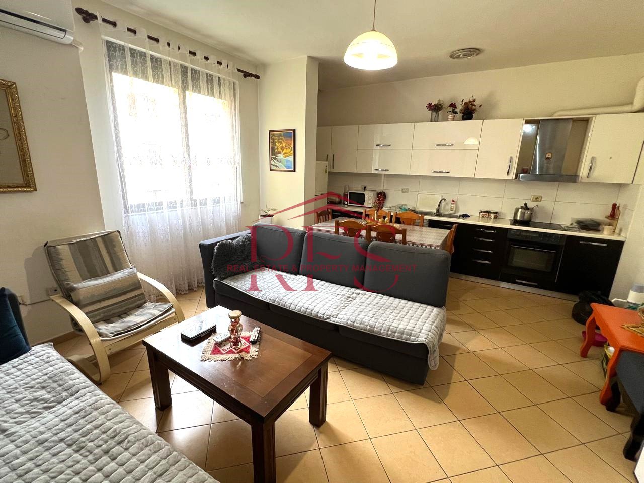 IN VENDITA appartamento 3+1+ Balcone, 5° Piano, 155.000 € a YZBERISHT