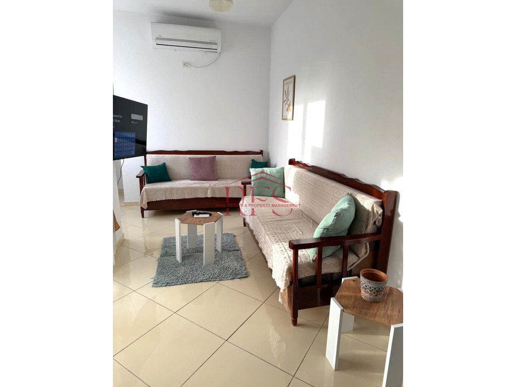Gallery 01