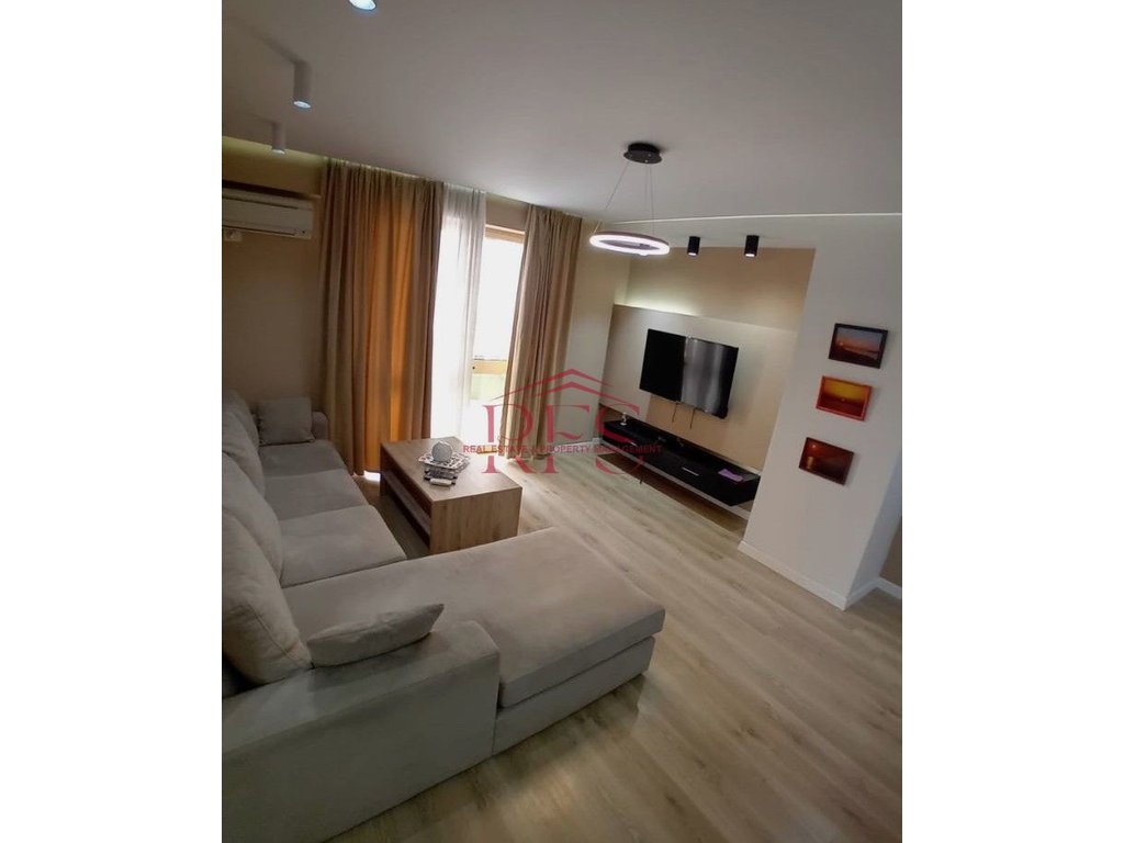 Gallery 01