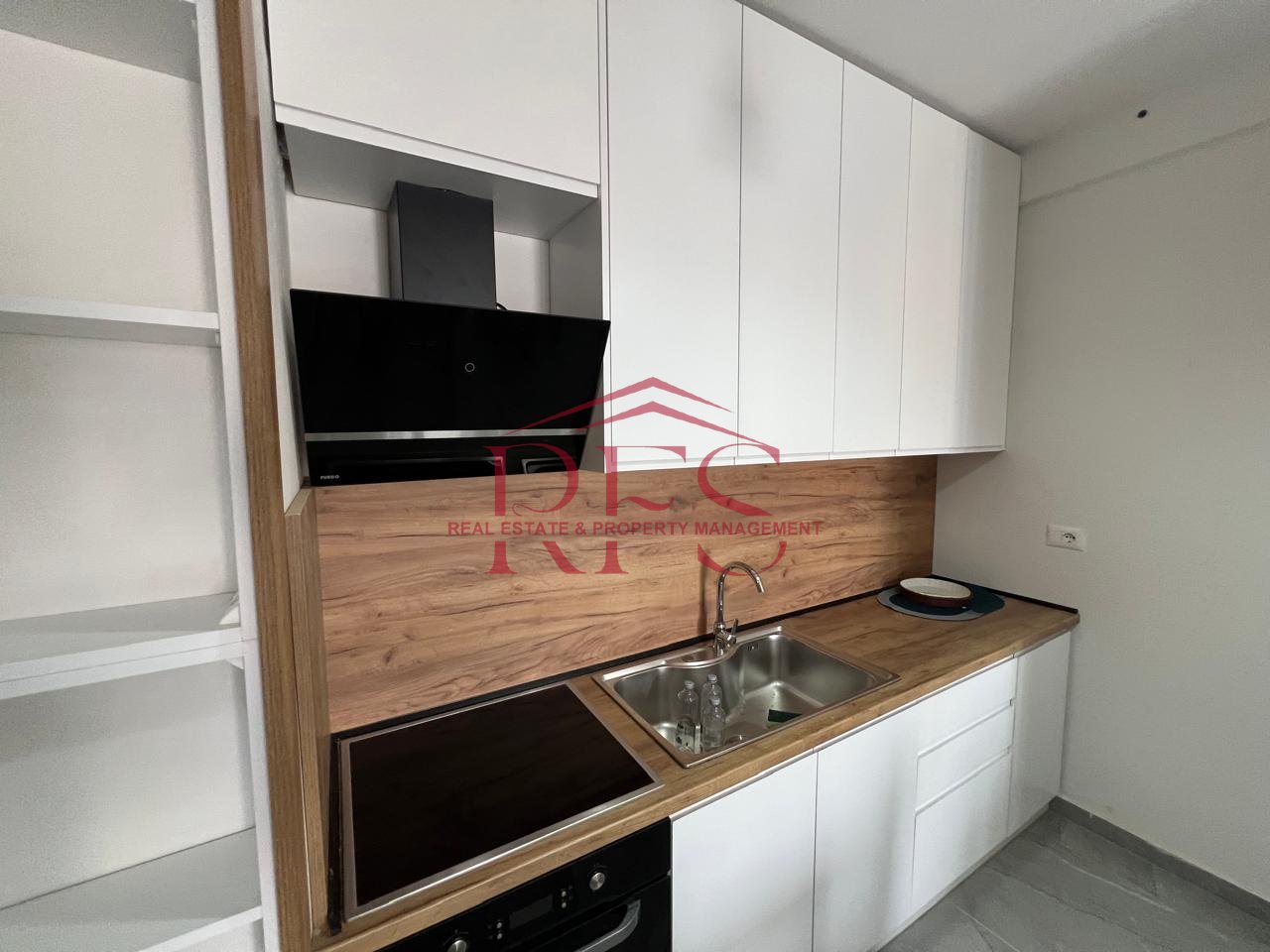 JEPET ME QERA APARTAMENT SUPER LUKS NE ASTIR ME TIPOLOGJI 1+1