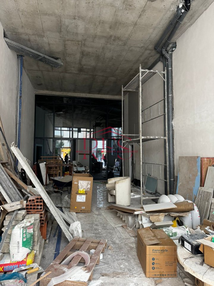 Jepet me qira ambient biznesi per bar-restorant , 3.000 € ne ASTIR