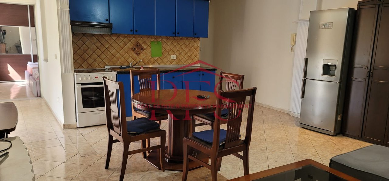 🏠JEPET ME QERA APARTAMENT  2+1 ZOGI I ZI , 7 MIN NGA QENDRA SUPER APARTAMENT , SUPER CMIM