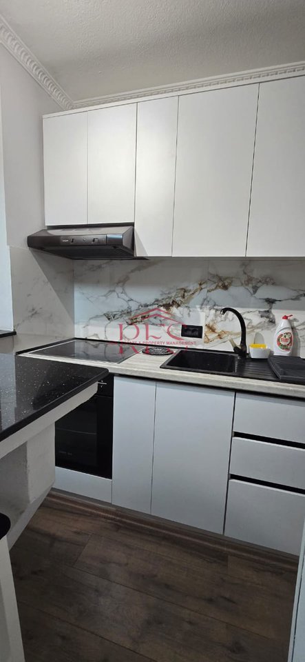 🏡 Jepet me Qera Apartament 1+1 tek Xhamia e Tabakëve ne Rrugen e Elbasanit