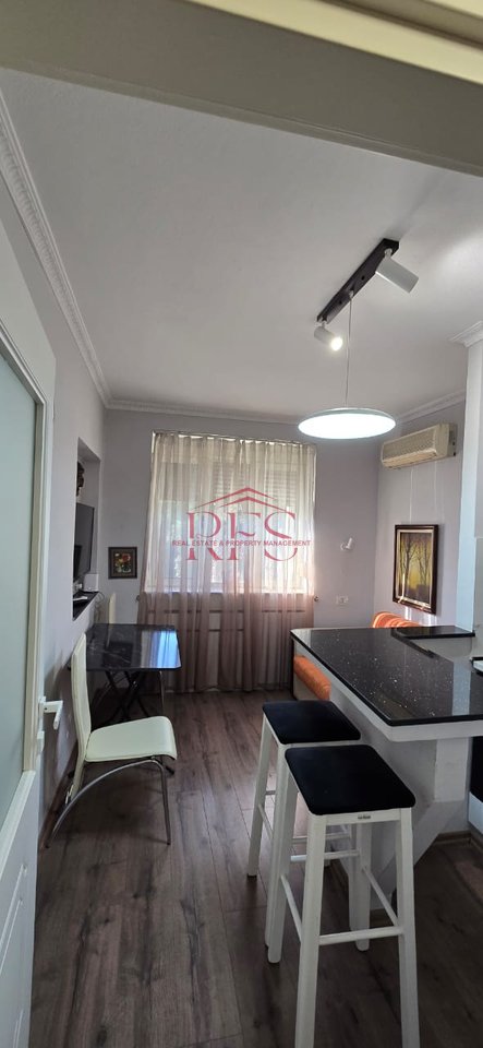 🏡 Jepet me Qera Apartament 1+1 tek Xhamia e Tabakëve ne Rrugen e Elbasanit