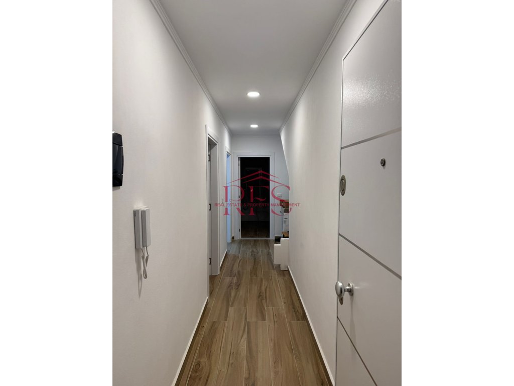 Gallery 01