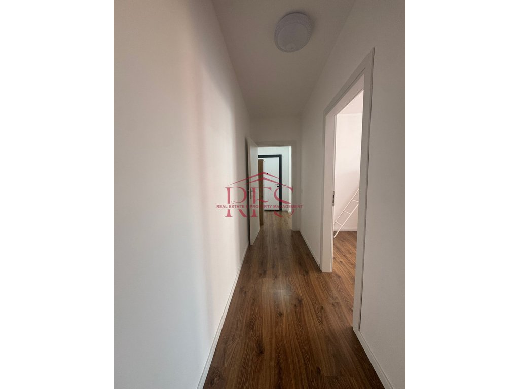 Gallery 01