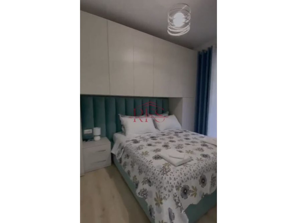 Gallery 01