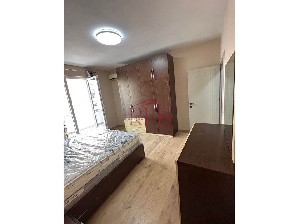 Gallery 01