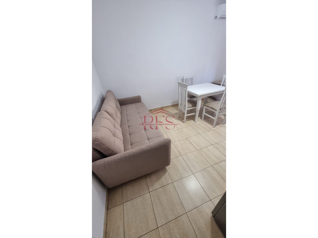 Gallery 01