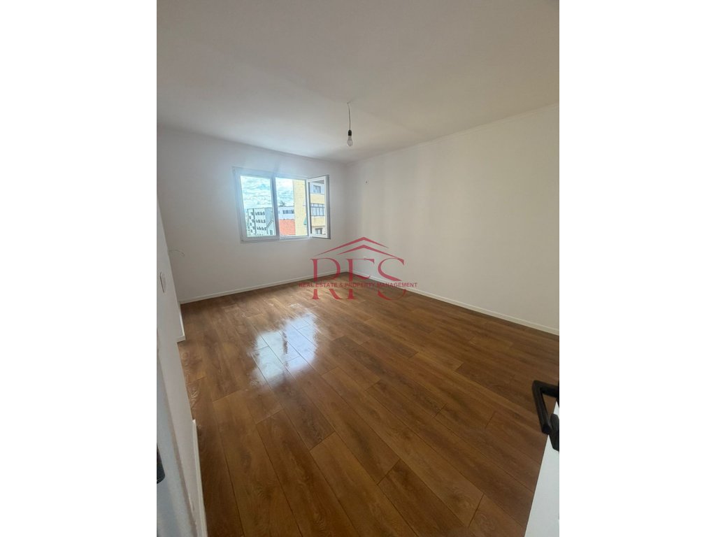 Gallery 01