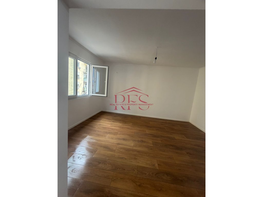 Gallery 01