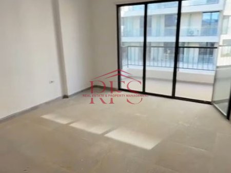 🏡 SHITET APARTAMENT 2+1 NË QENDËR TË TIRANËS TEK RRUGA E DURRËSIT