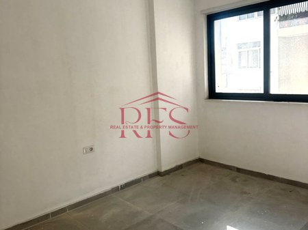 🏡 SHITET APARTAMENT 2+1 NË QENDËR TË TIRANËS TEK RRUGA E DURRËSIT