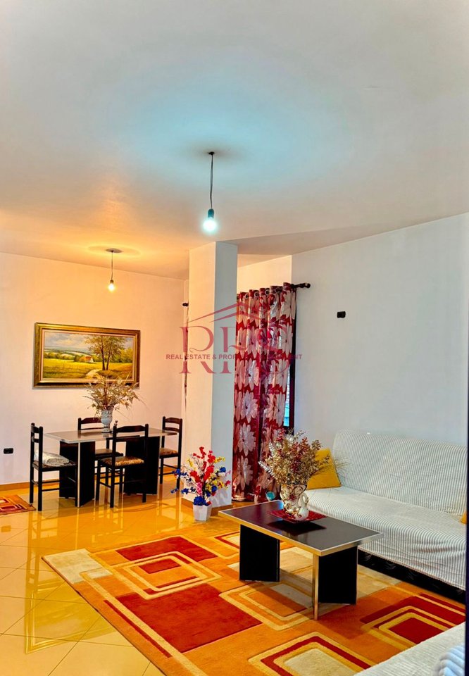 🏡 JEPET ME QERA APARTAMENT 1+1 TEK 21 DHJETOR , RRUGA E KAVAJES  (PRANË KOMPLEKSIT MAGNET)