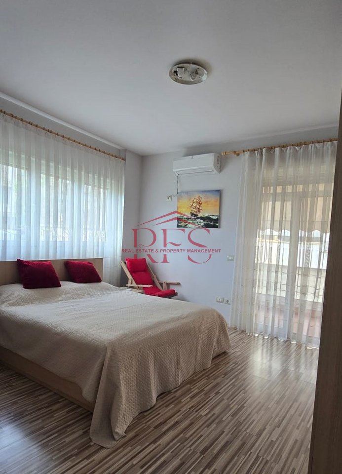 JEPET ME QERA APARTAMENT 2+1 NE MYSLYM SHYR, 800 EURO