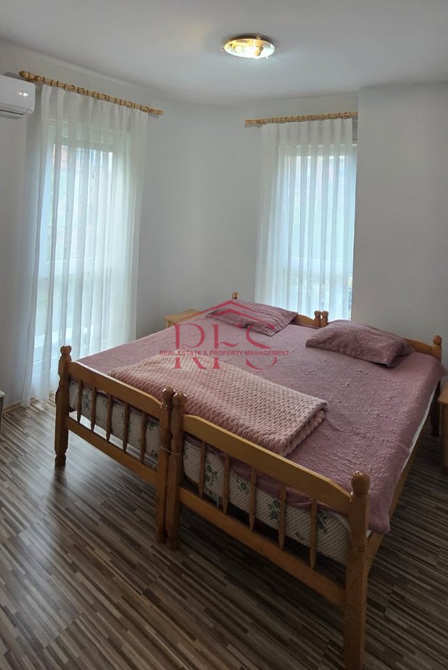 JEPET ME QERA APARTAMENT 2+1 NE MYSLYM SHYR, 800 EURO