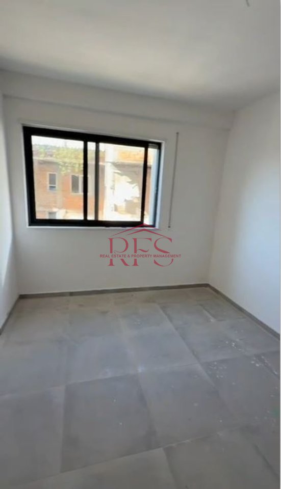 🏡 SHITET APARTAMENT 2+1 NË QENDËR TË TIRANËS TEK RRUGA E DURRËSIT