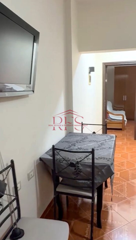 🏡 JEPET APARTAMENT ME QERA NË QYTET STUDENTI 🏡