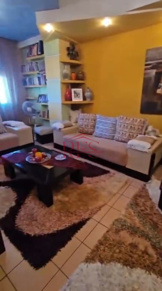 🏠 Jepet me Qira Apartament 2+1 pranë Gjimnazit Partizani ne Qender te Tiranes