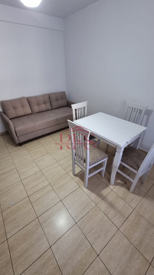 2+1 apartment for rent, Zogu i Zi