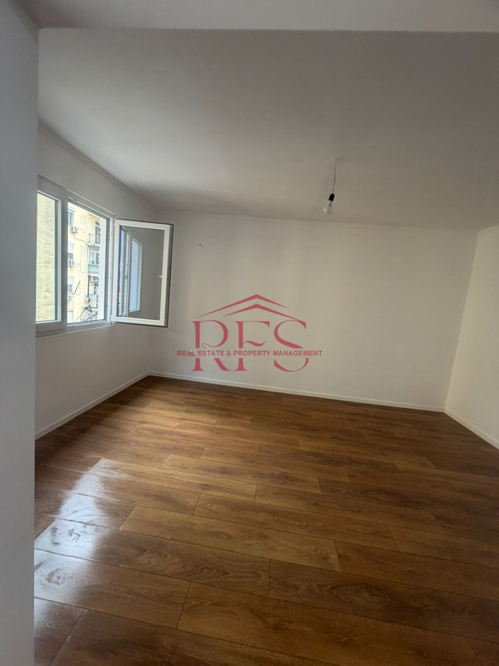 🏡 Shitet Apartament 1+1 ne Porcelan