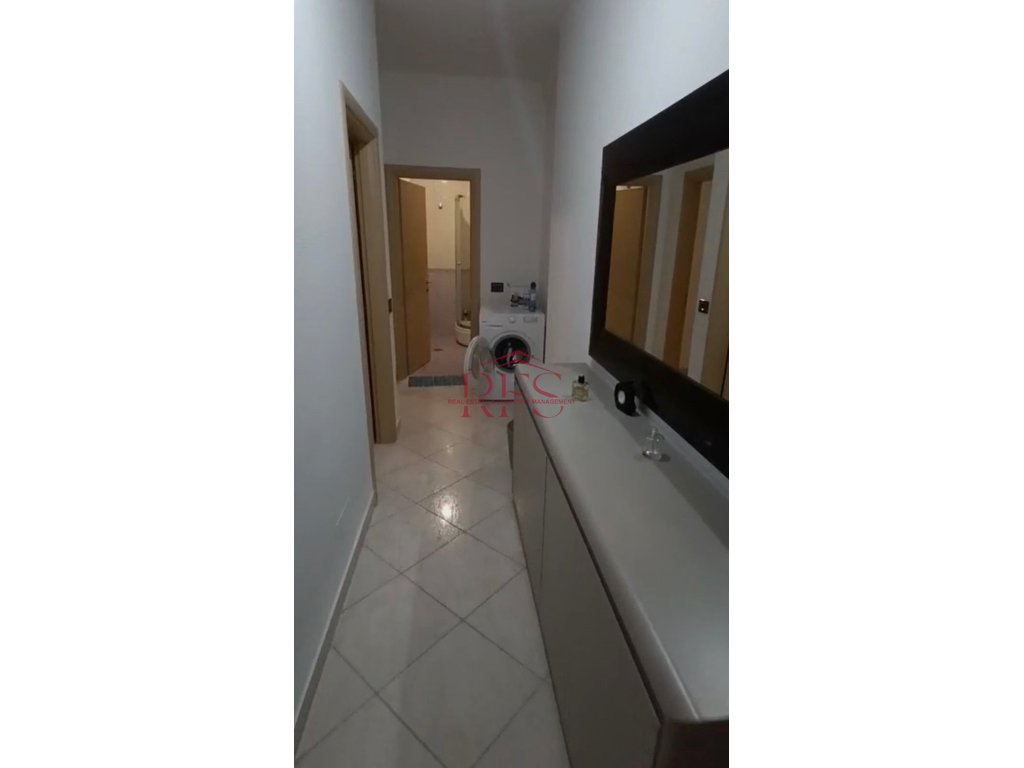 Gallery 01