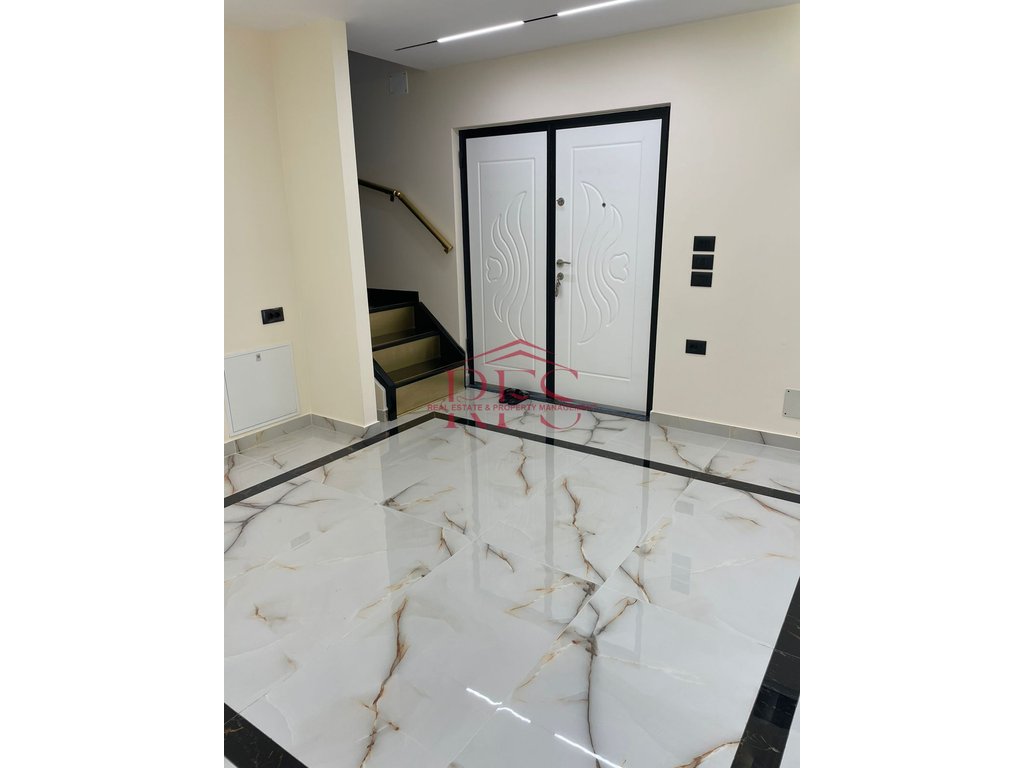 Gallery 01