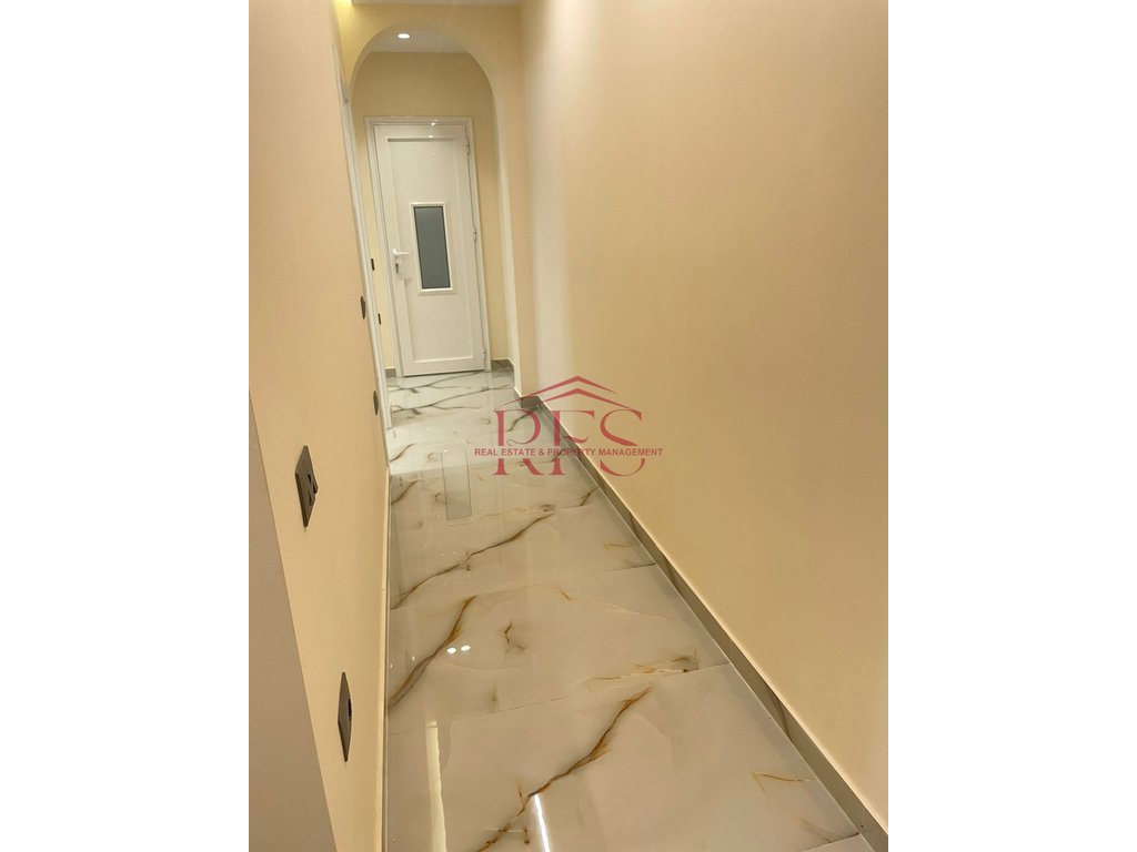 Gallery 01