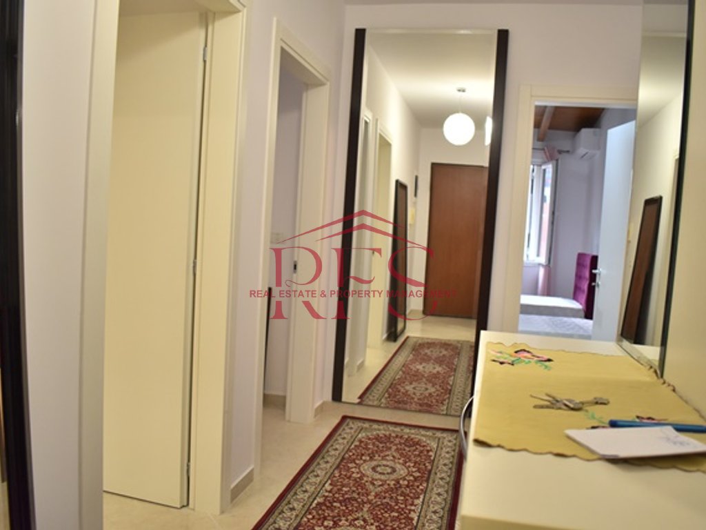 Gallery 01